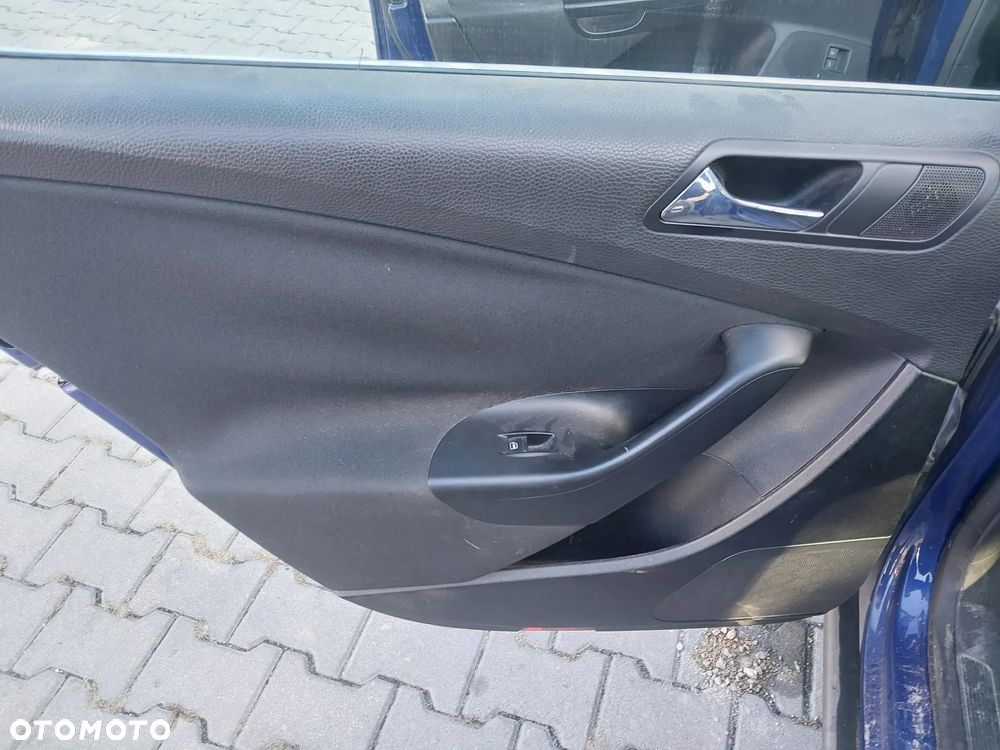 Volkswagen Passat B6 KOMBI silnik kompletny 2.0 TDI 140KM BKP Bmn Bmr Bkd Blb Bre Brf Brd Bsy Byl Bma Bwc skrzynia biegów JLU 6 biegów sprzęgło dwumasa lewarek drzwi prawe lewe przód tył klapa lusterko NIEBIESKI LC5E listwy chrom turbina turbosprężarka pompa maglownica zwrotnica zacisk kokpit panel dekory boczek drzwi tapicerka podsufitka podszybie fotel zestaw startowy sterownik szyba zamek lampa blenda wykładzina alufelgi roleta podłokietnik mechanizm tempomat kolektor osłona dolot tłumik wydech NA CZĘŚCI WSZYSTKIE CZĘŚCI - 20