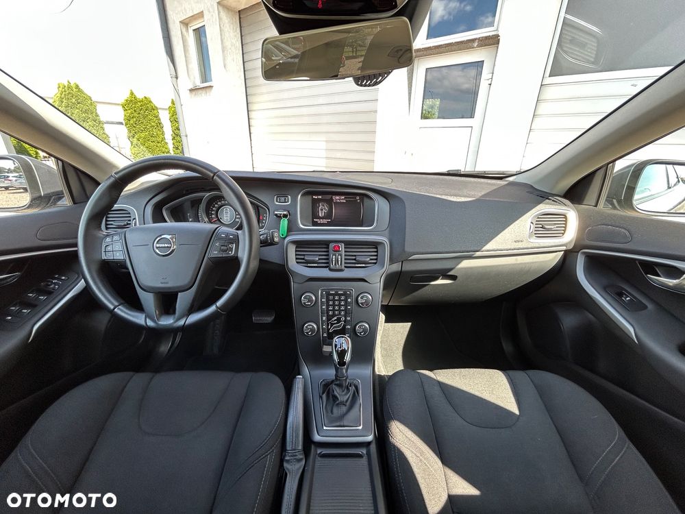 Volvo V40 T3 Drive-E Momentum - 5