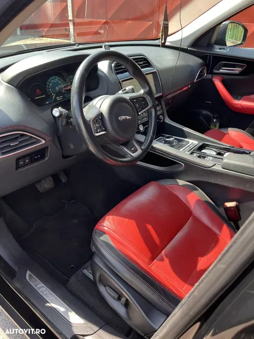 Jaguar F-Pace 30d AWD 300 Sport - 5