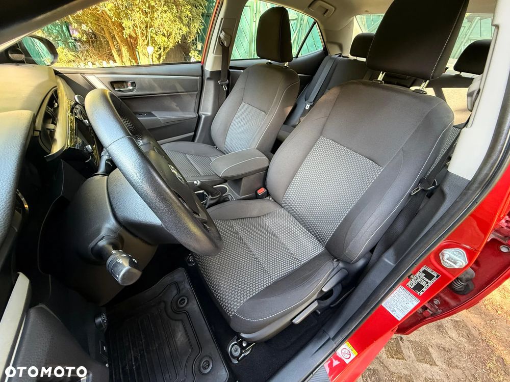 Toyota Corolla 1.6 Premium - 19