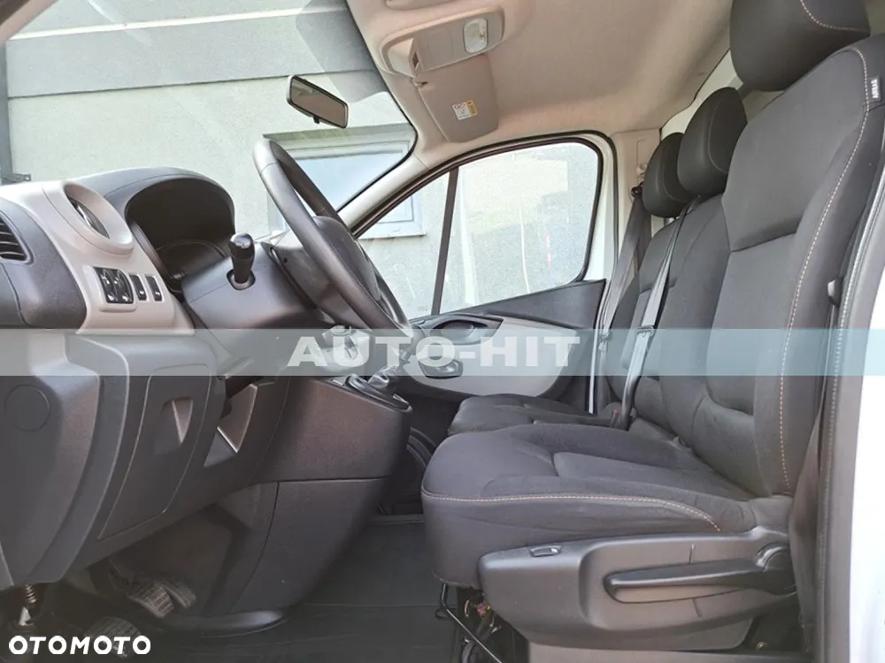 Renault Trafic - 22