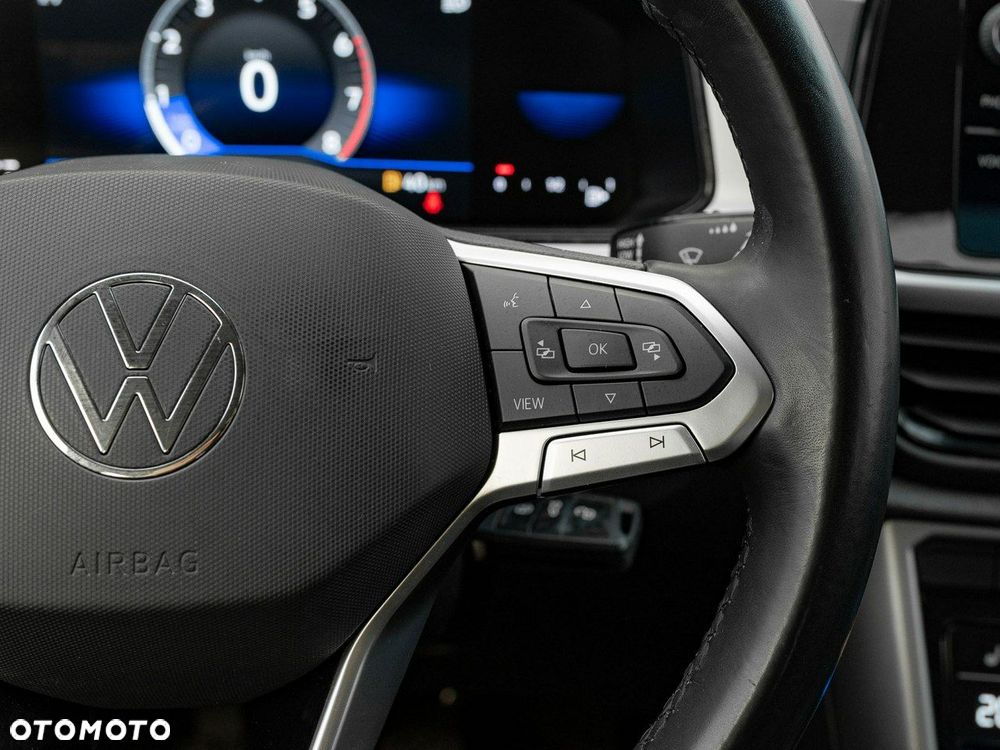 Volkswagen T-Roc 1.5 TSI Life - 17