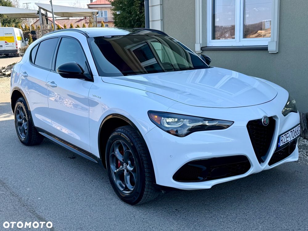 Alfa Romeo Stelvio 2.0 Turbo 16V AT8-Q4 Veloce - 10