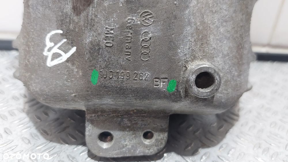 PODUSZKA SILNIKA AUDI A3 1,8 TURBO R1999 LIFT NR 1J0199262BF - 2