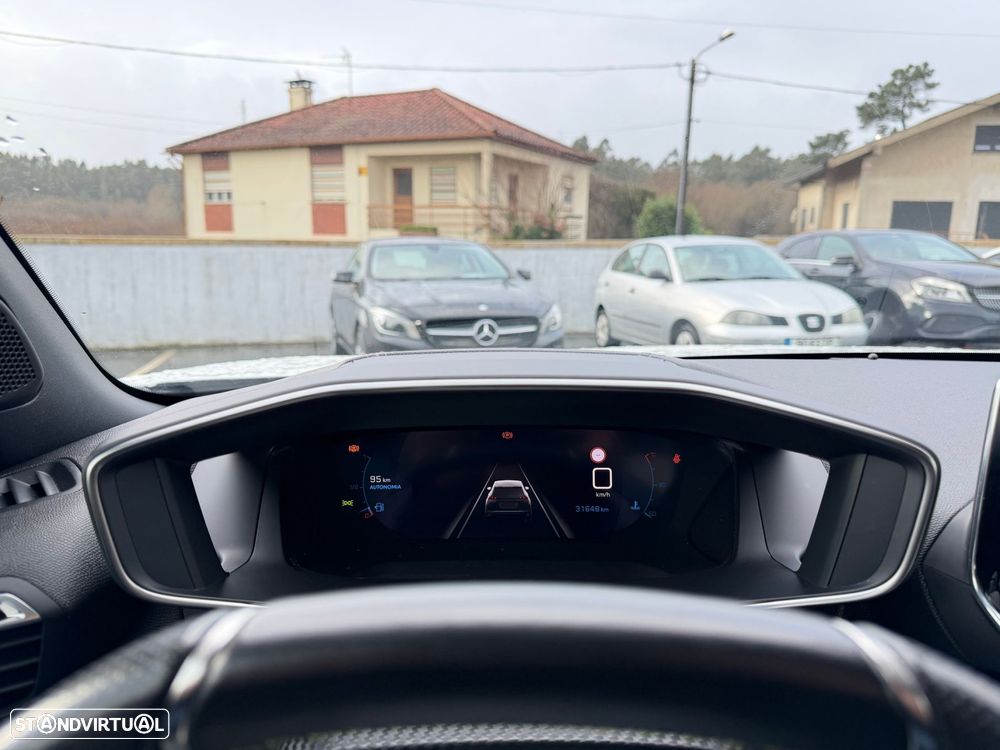 Peugeot 2008 1.2 PureTech GT Line - 26