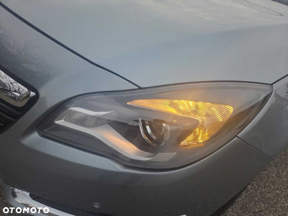 Opel Insignia - 24