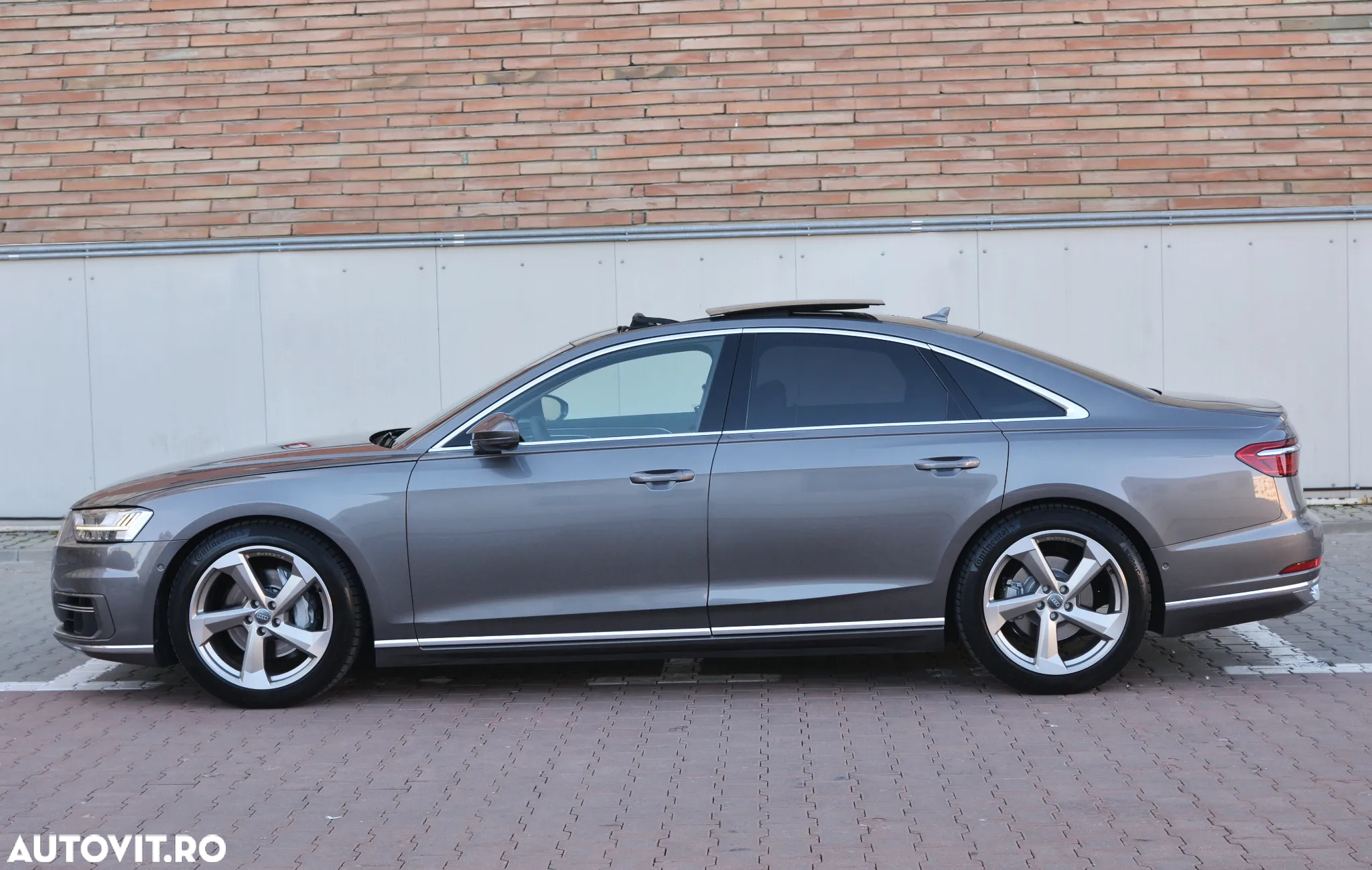 Audi A8 - 8