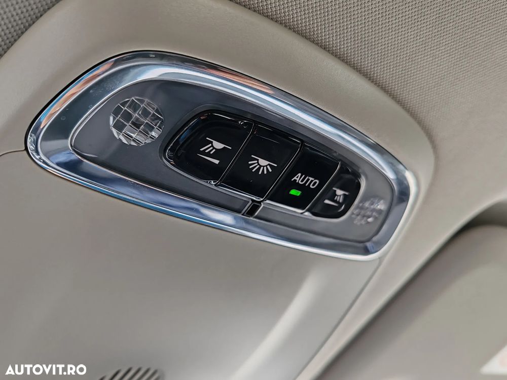 Volvo XC 60 D5 AWD Geartronic Momentum - 18