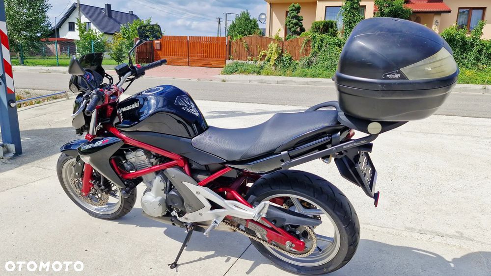 Kawasaki ER - 27