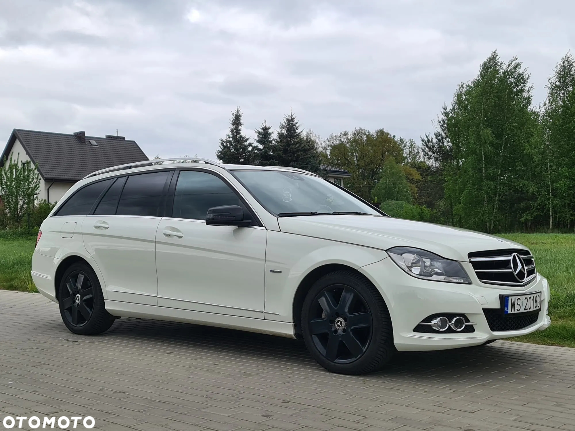 Mercedes-Benz Klasa C 250 CDI BlueEff Avantgarde - 13