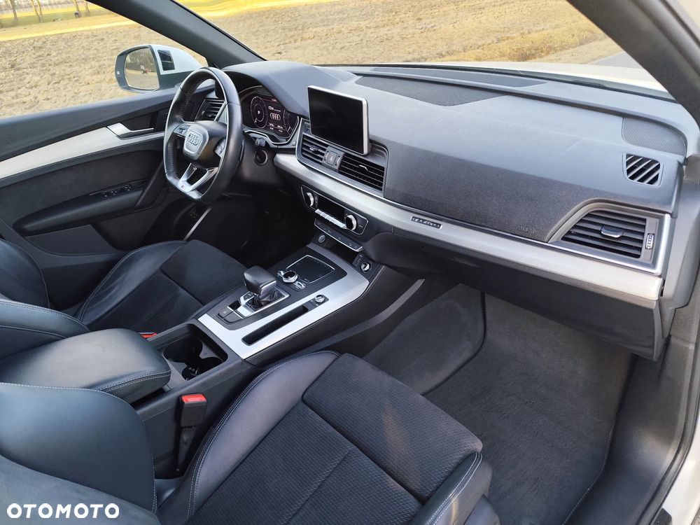 Audi Q5 55 TFSIe quattro S tronic S line business - 20