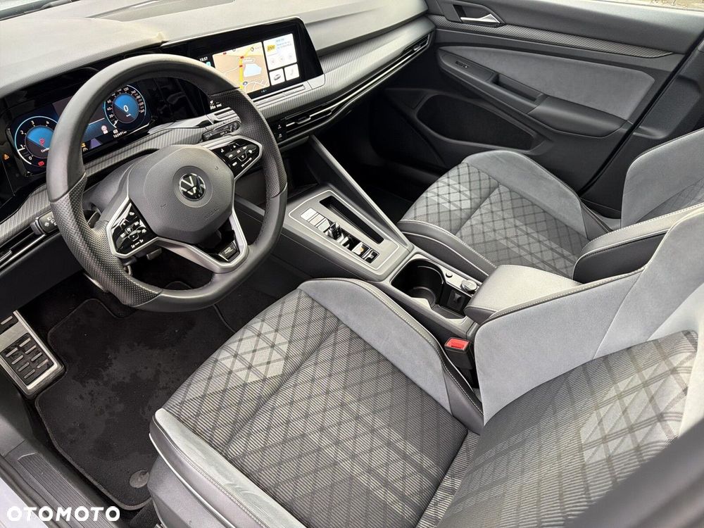 Volkswagen Golf 2.0 TDI R-Line DSG - 11