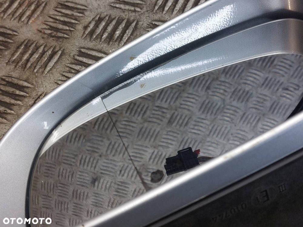 LUSTERKO LEWE ELEKTRYCZNE VOLKSWAGEN TOURAN I LA7W 6 PIN EU - 6