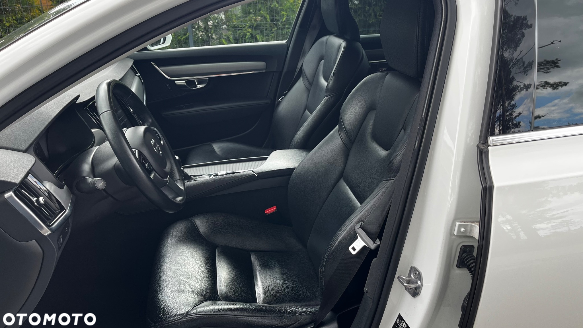 Volvo V90 D4 AWD Geartronic Momentum - 18