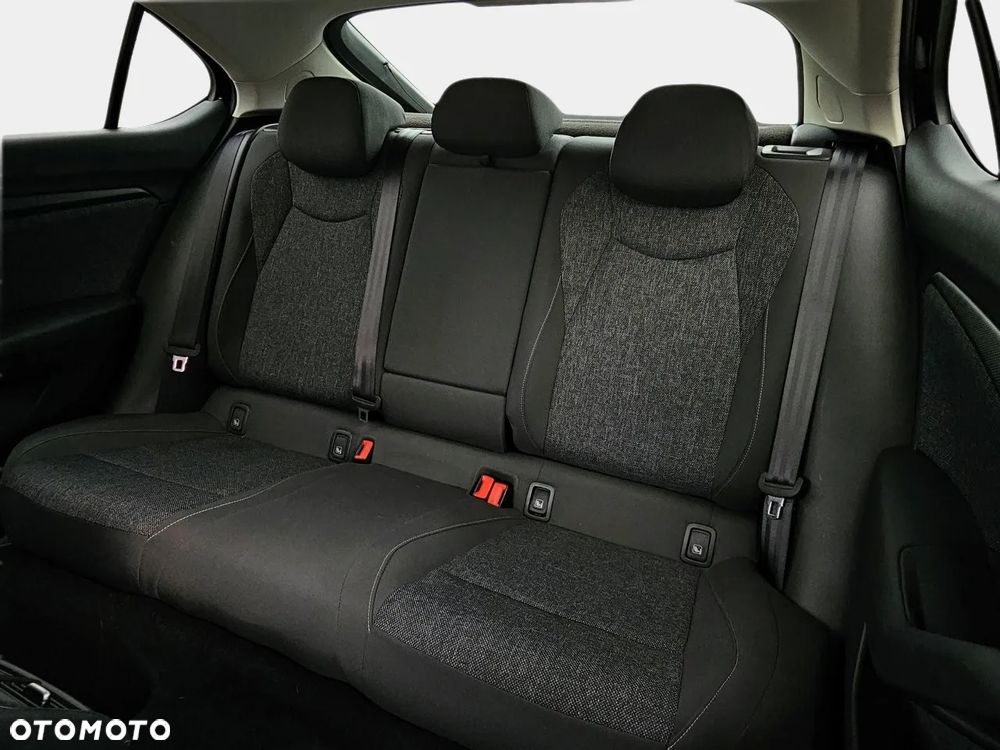 Skoda Superb 2.0 TDI SCR Essence DSG - 36