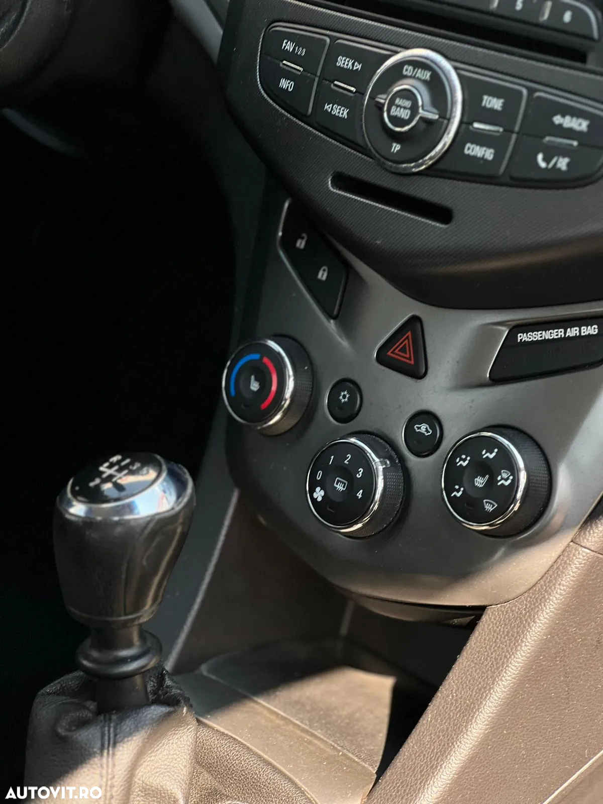 Chevrolet Aveo 1.6 LTZ - 34