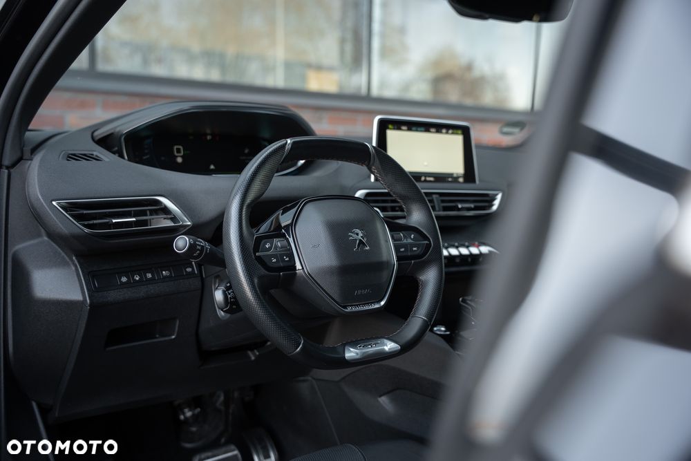 Peugeot 3008 1.6 PureTech Hybrid4 PHEV GT Pack S&S EAT8 - 23