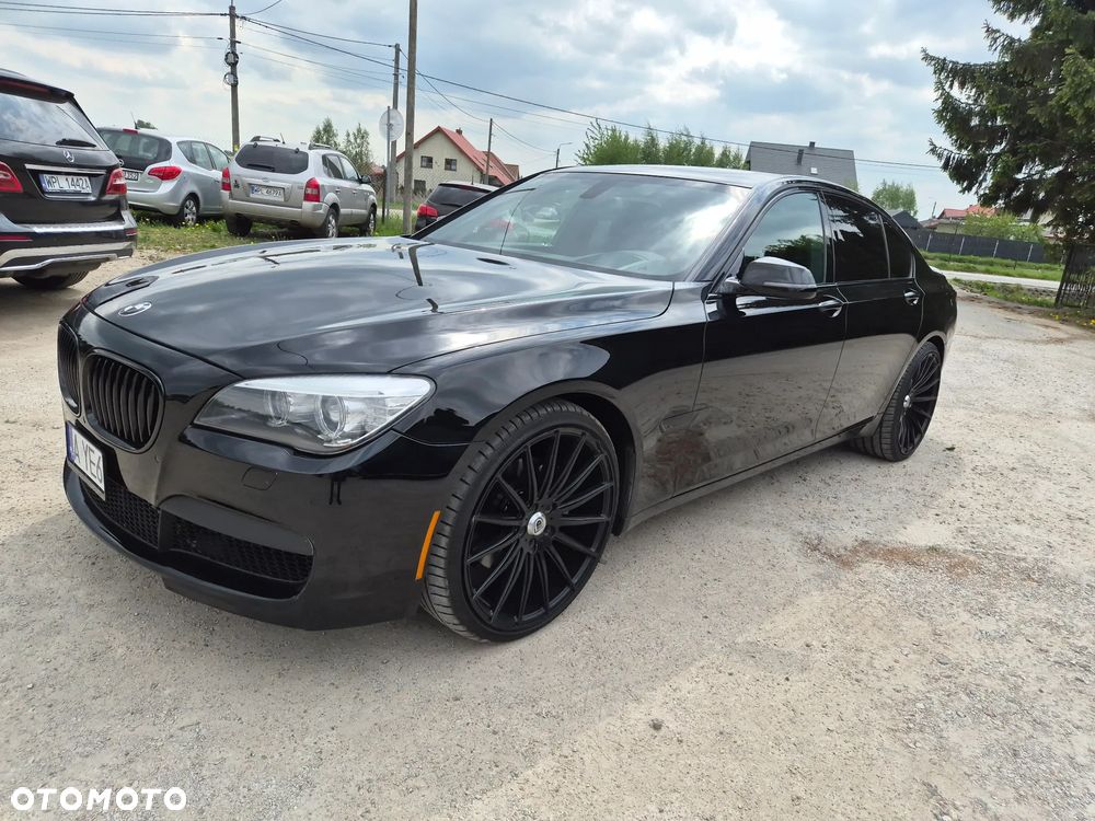 BMW Seria 7 740i - 1