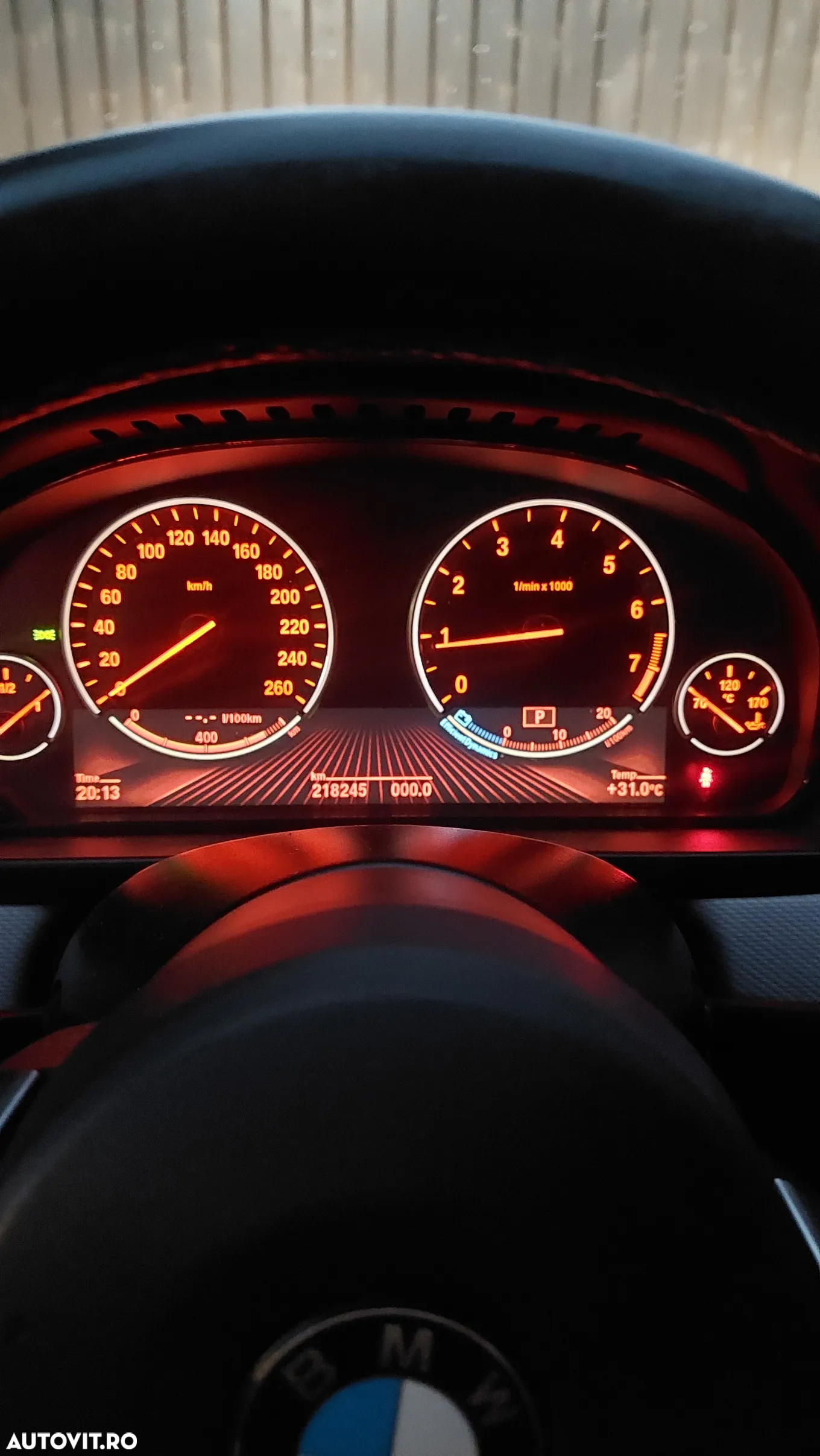 BMW Seria 5 528i xDrive - 5