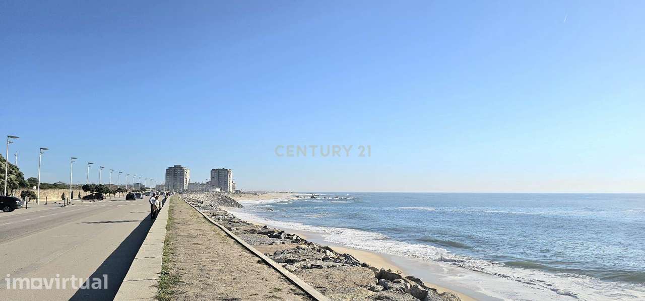 Moradia T4 Bi-Familiar em Primeira Linha de Mar – Vila do Conde - Grande imagem: 2/30