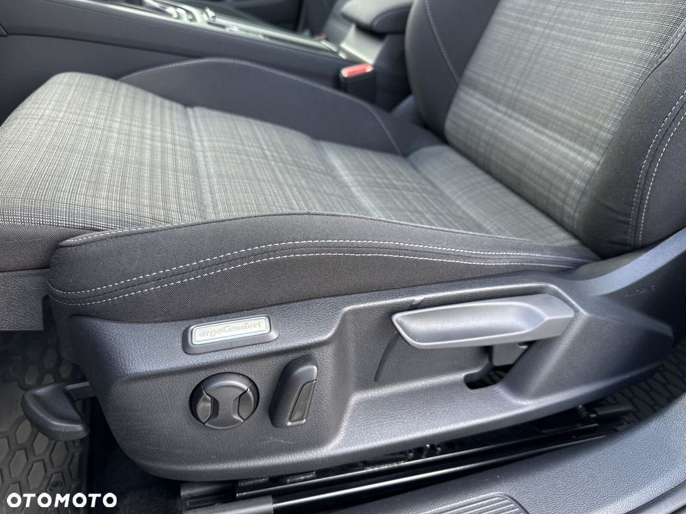 Volkswagen Passat Variant 2.0 TDI EVO Business - 14