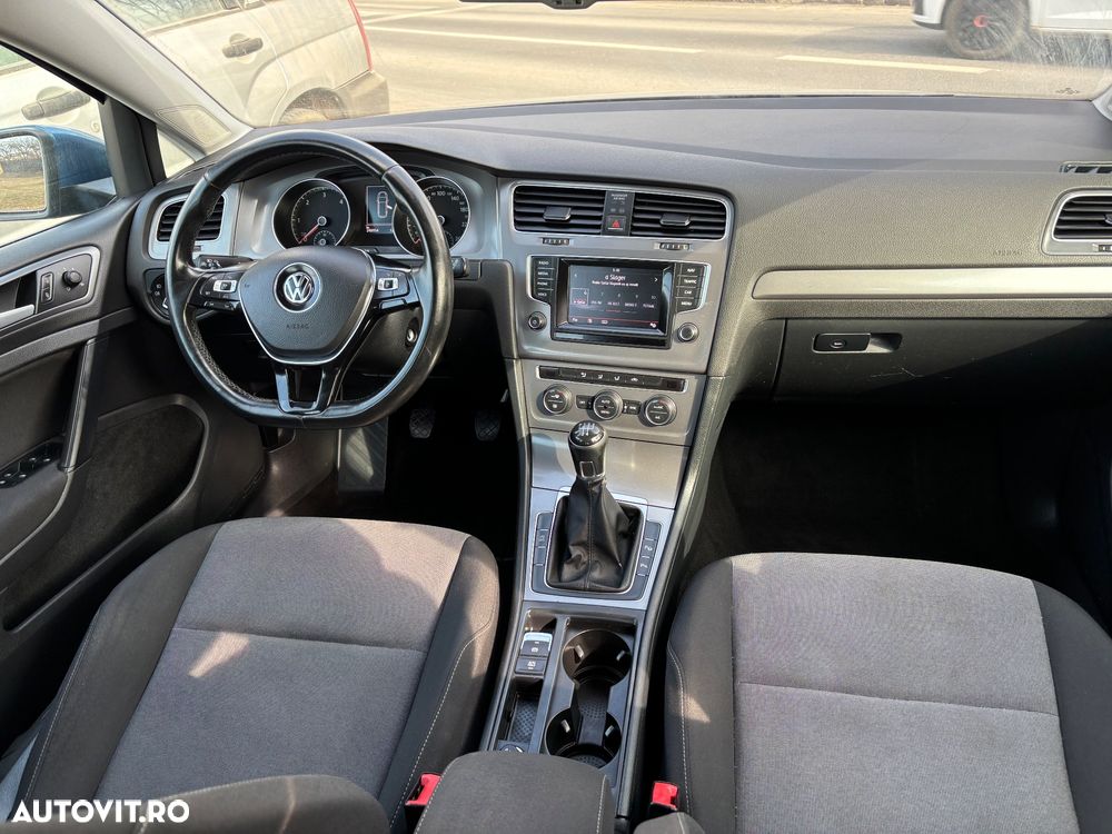 Volkswagen Golf 1.6 TDI BlueMotion Technology Comfortline - 13