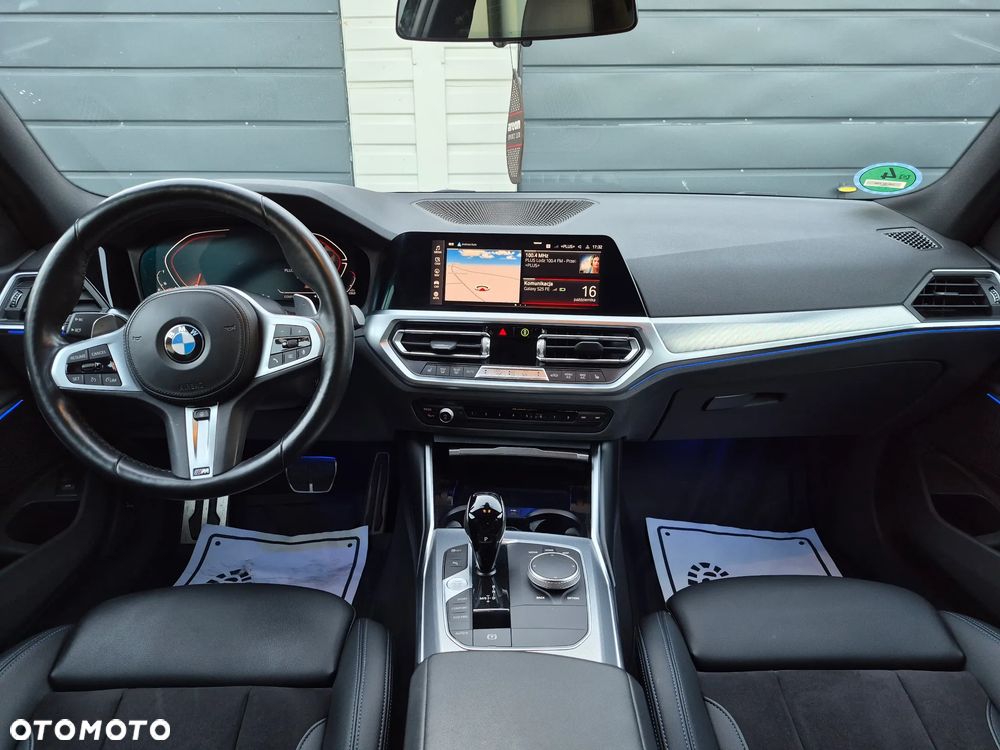 BMW Seria 3 320d mHEV - 15