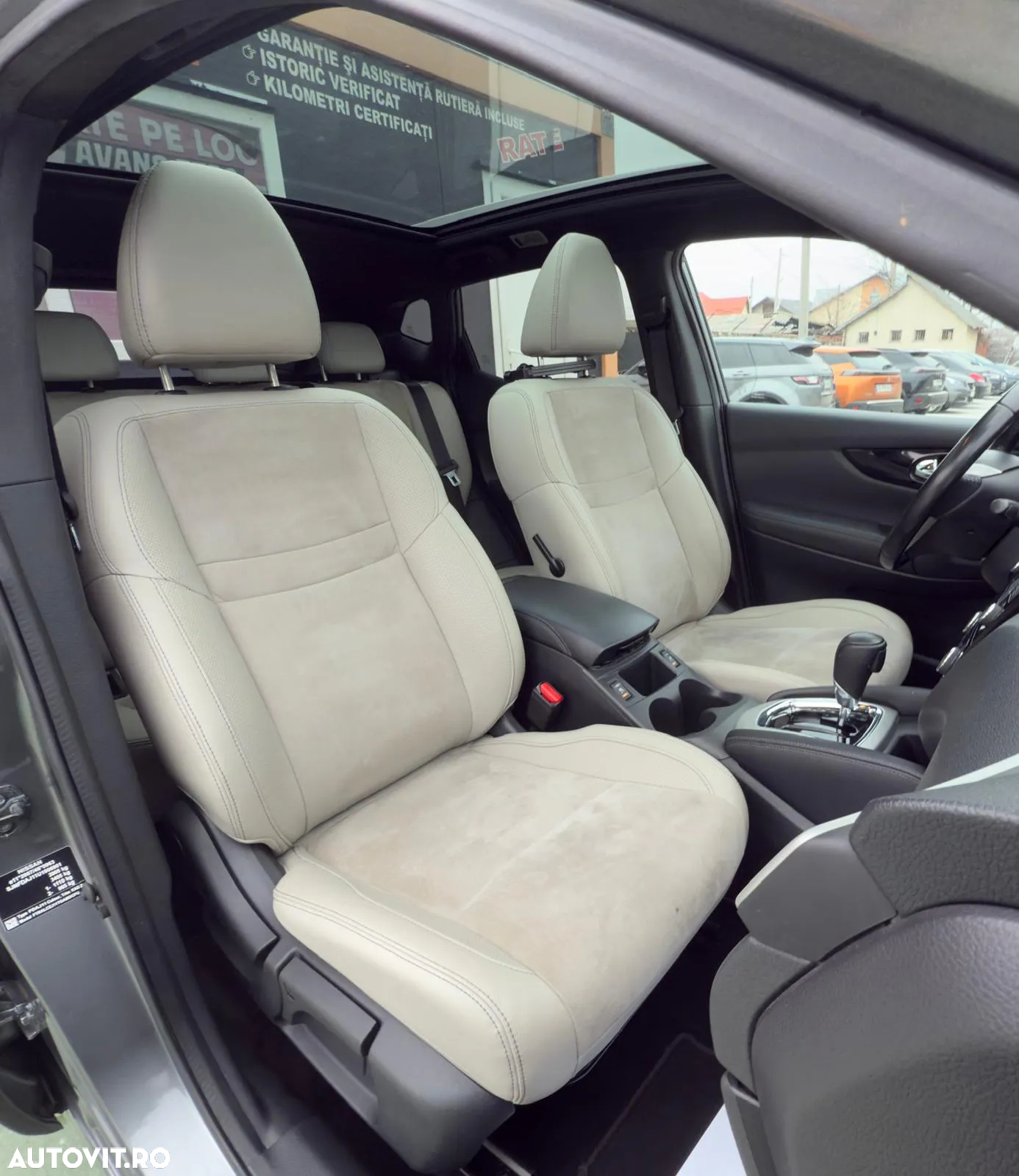 Nissan Qashqai 1.6 DCI Xtronic TEKNA - 20
