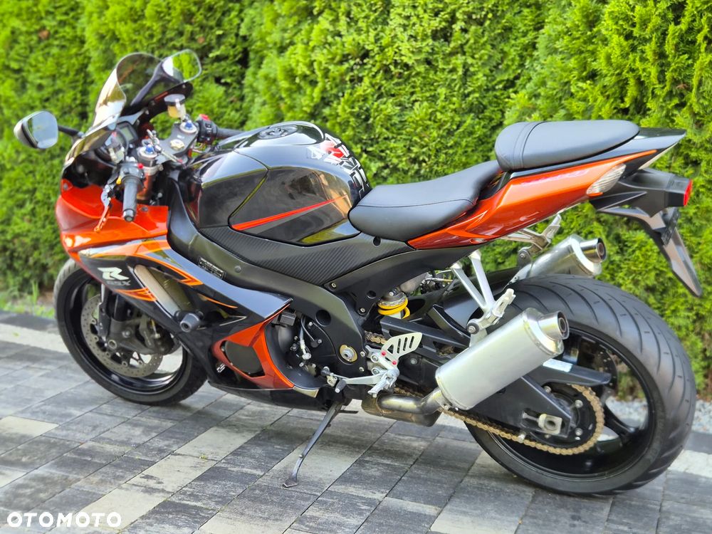 Suzuki GSX-R - 6