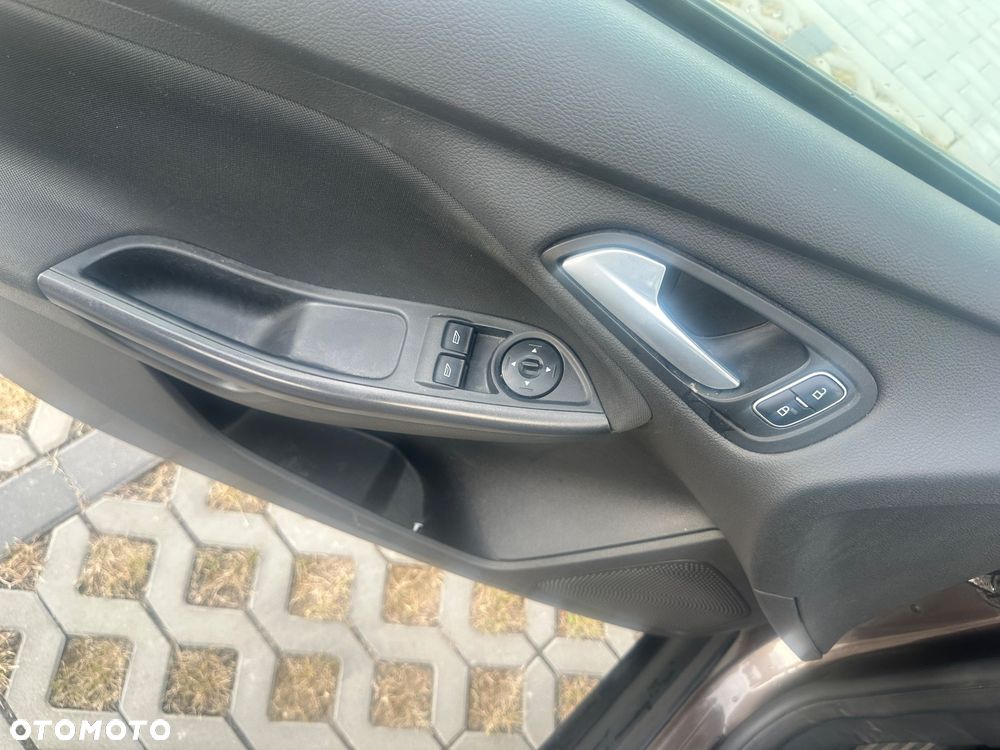 Ford Focus - 23