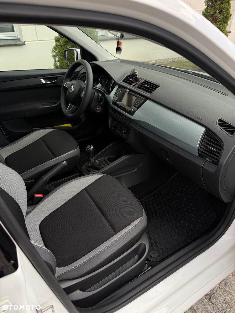 Skoda Fabia 1.2 TSI Active - 17