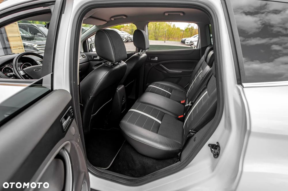Ford Kuga 2.5 4x4 Trend - 19