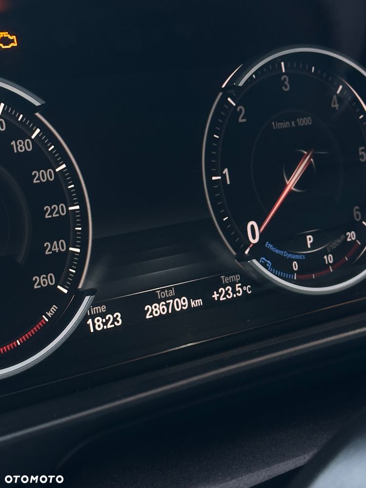 BMW Seria 5 - 25