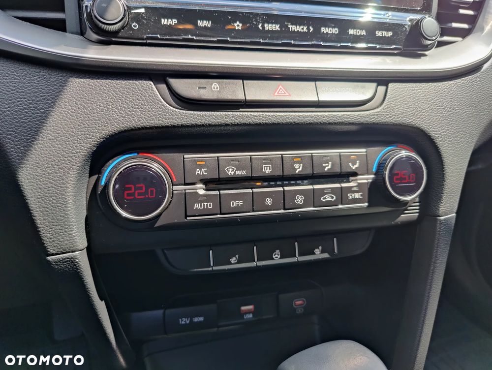 Kia XCeed 1.5 T-GDI M DCT - 11