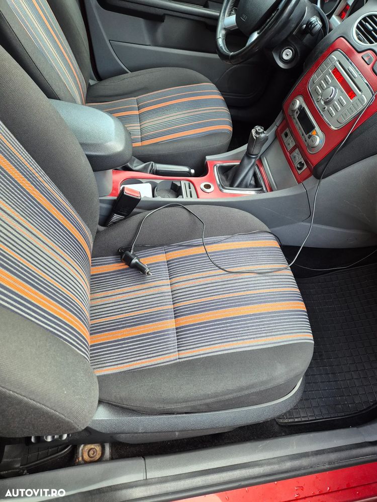 Ford Focus 1.8 TDCi Trend - 8
