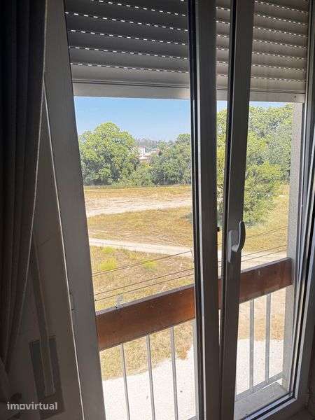 Apartamento T3+1 à Entrada de Tomar - Grande imagem: 3/4