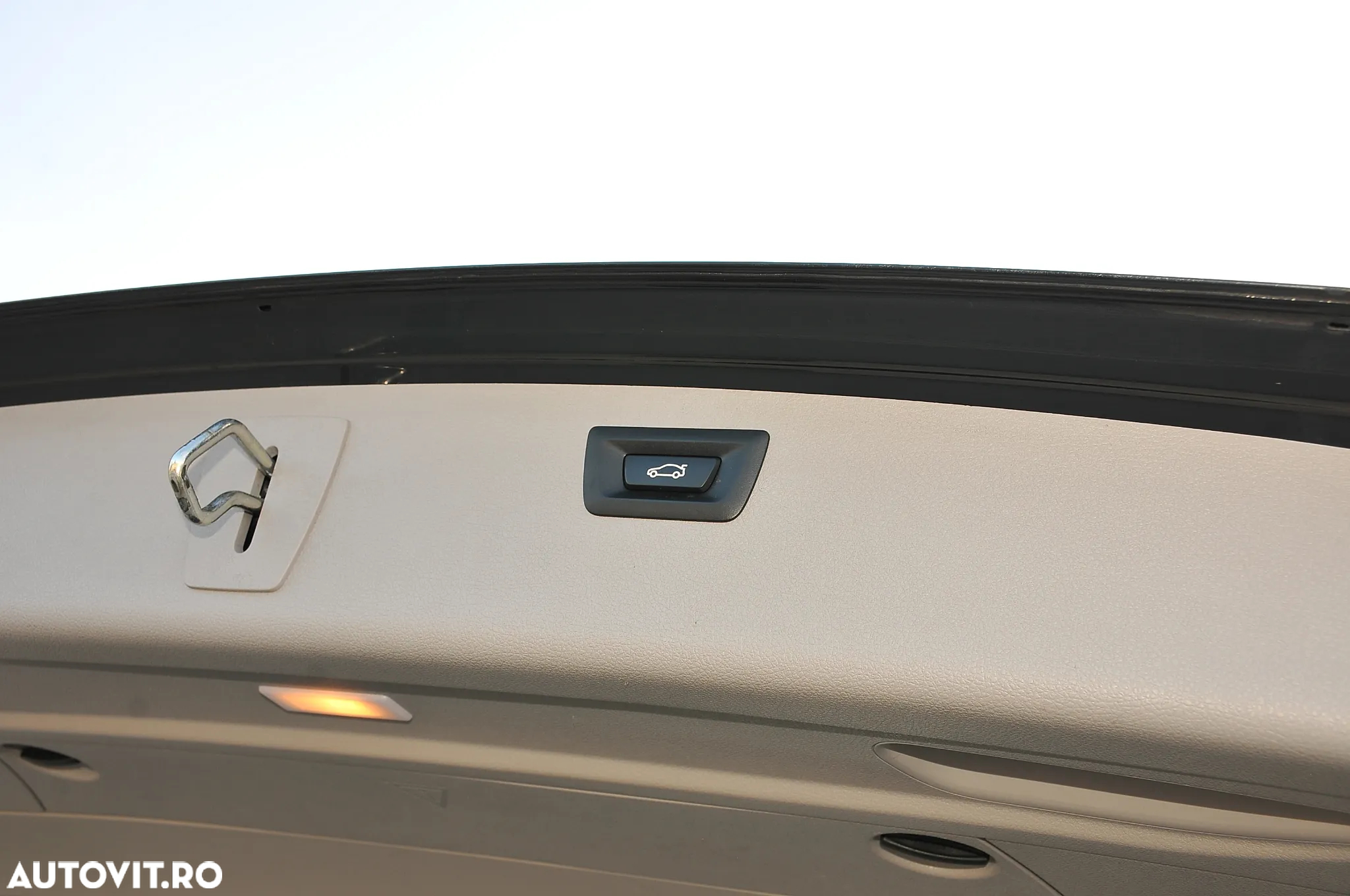 BMW Seria 3 320d Aut. - 23
