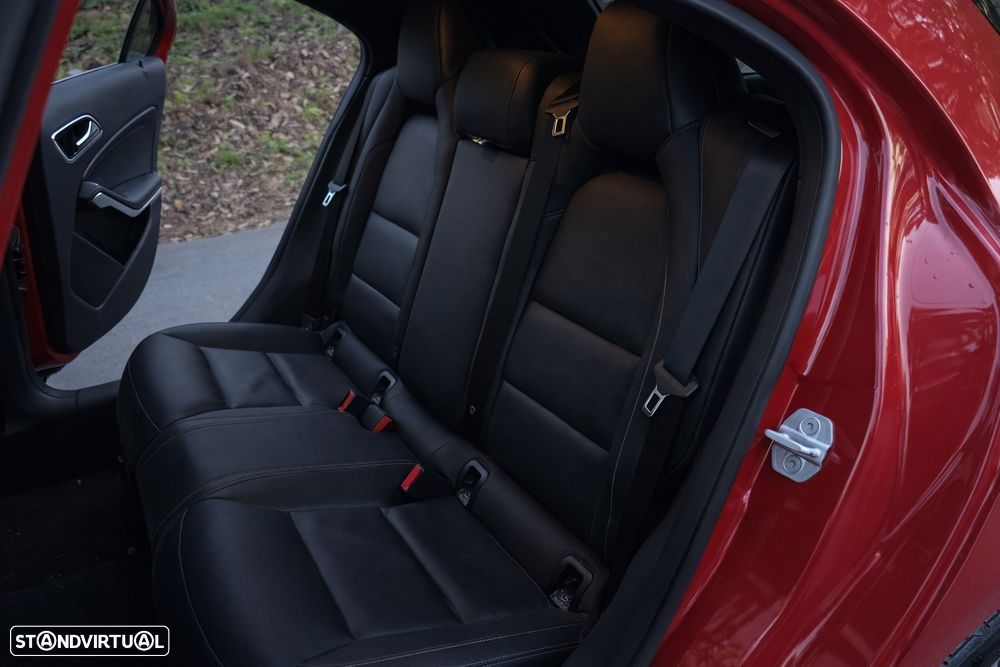 Mercedes-Benz A 180 CDI (BlueEFFICIENCY) AMG Sport - 26