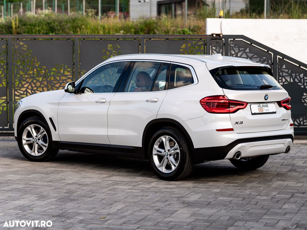 BMW X3 xDrive20d AT Luxury Line - 23