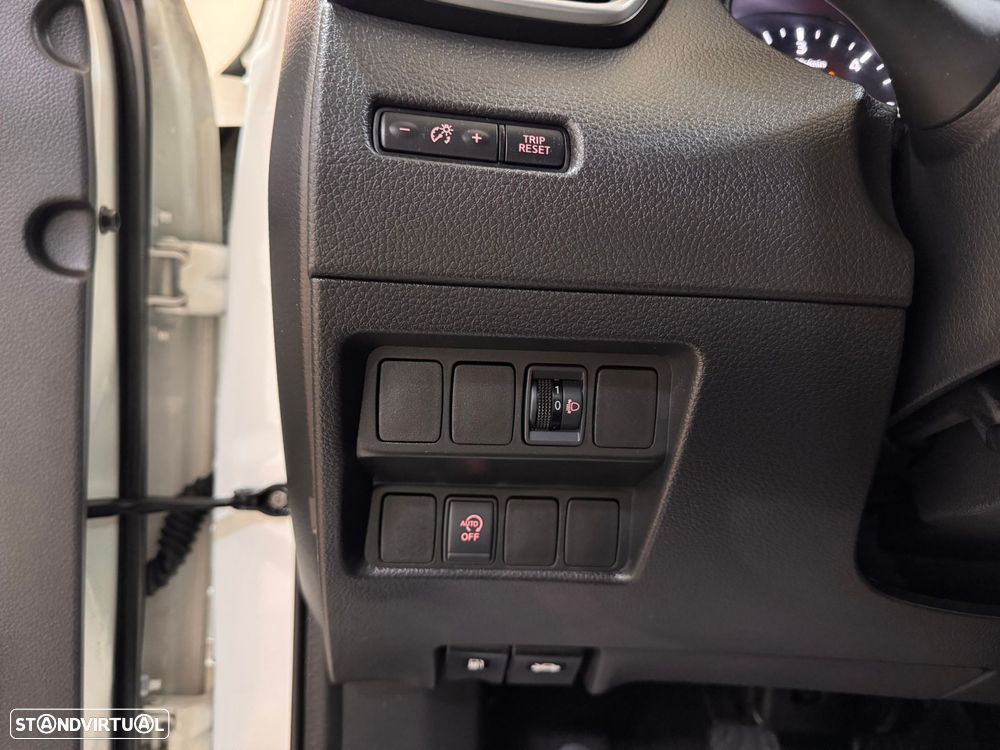 Nissan Qashqai 1.5 dCi N-Connecta - 14