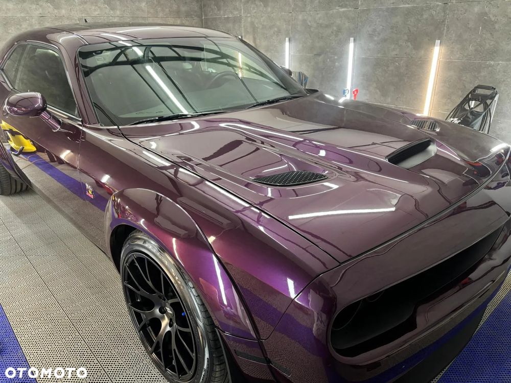 Dodge Challenger 6.4 Scat Pack - 19