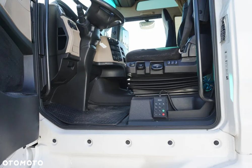 MAN TGX 18.460 LOW-DECK * 827 000 KM * 2018 - 6