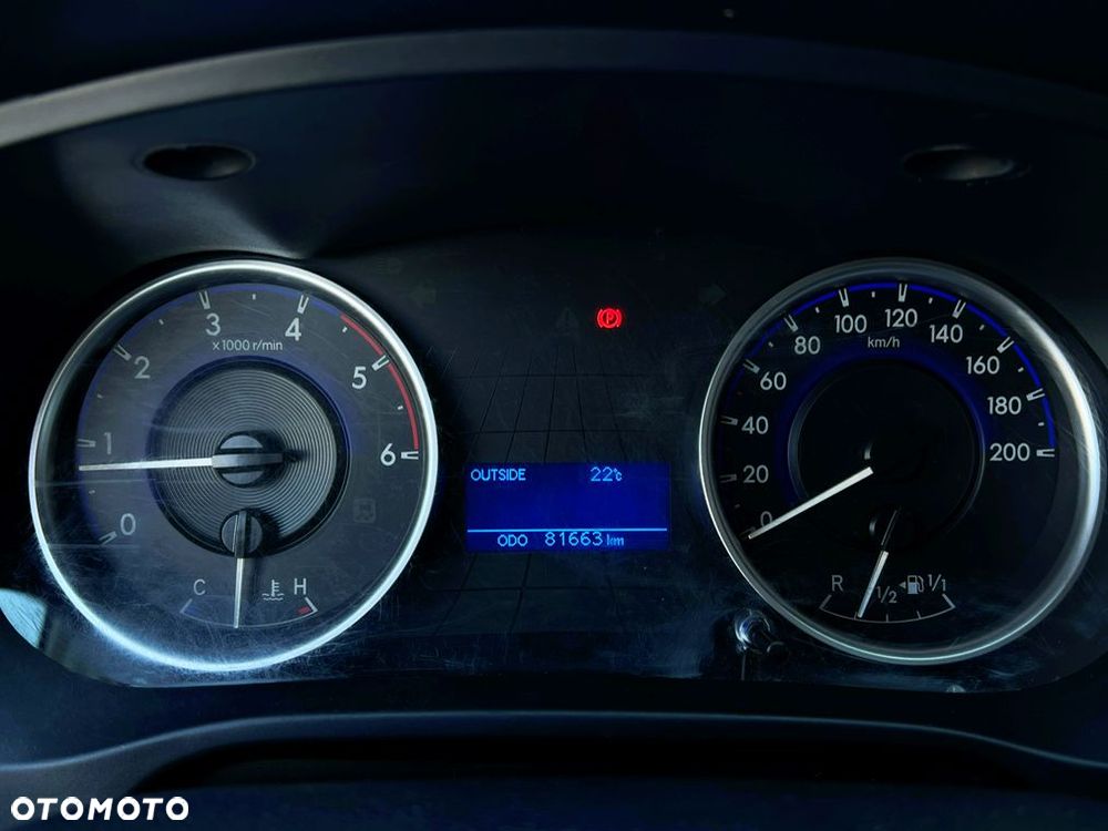 Toyota Hilux 2.4 D-4D Double Cab DLX 4x4 - 13
