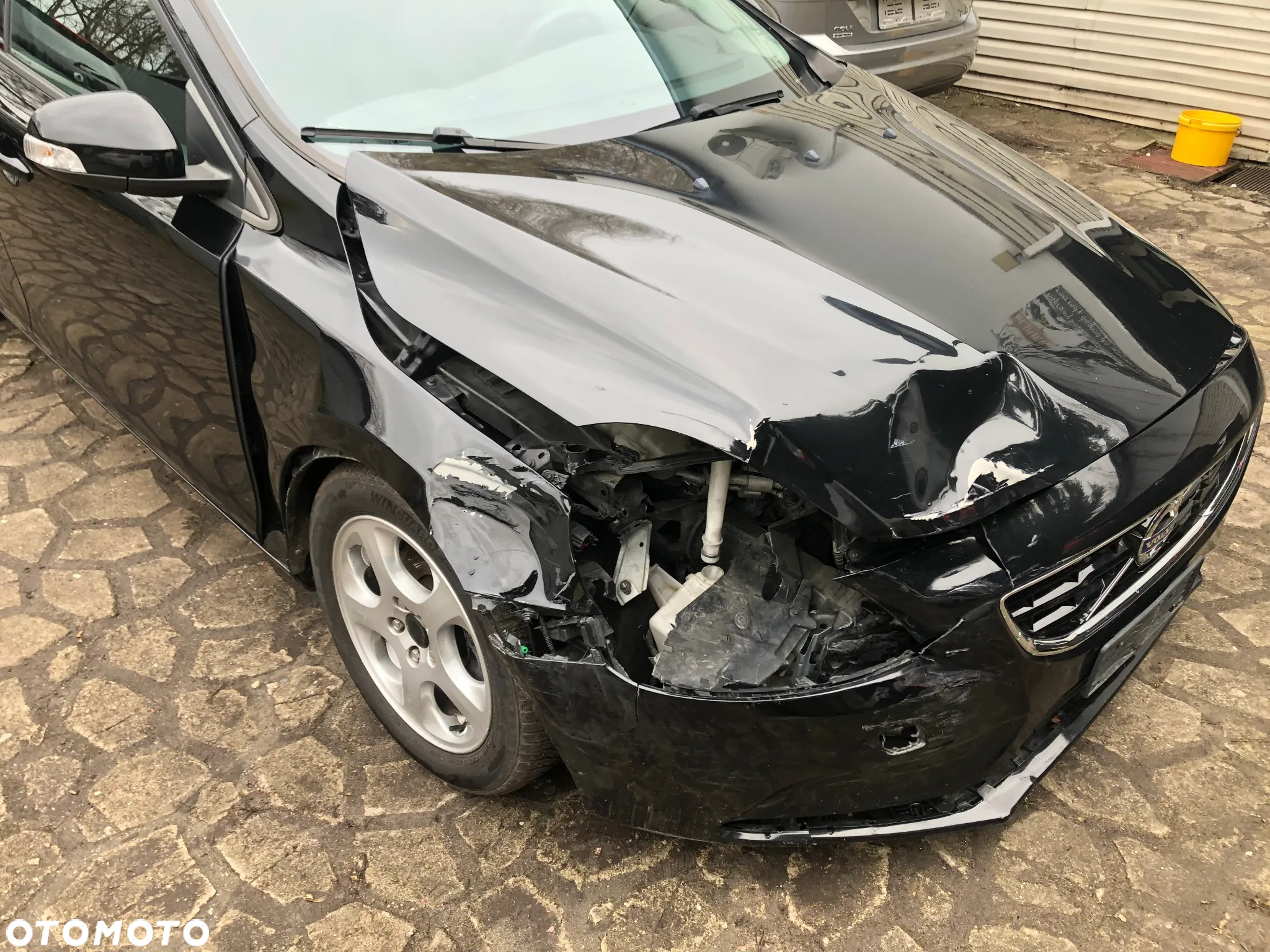 Volvo V40 - 15