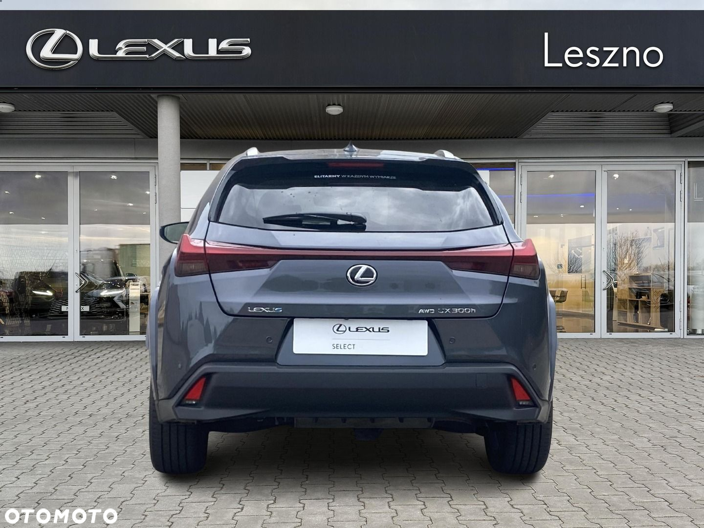 Lexus UX - 8