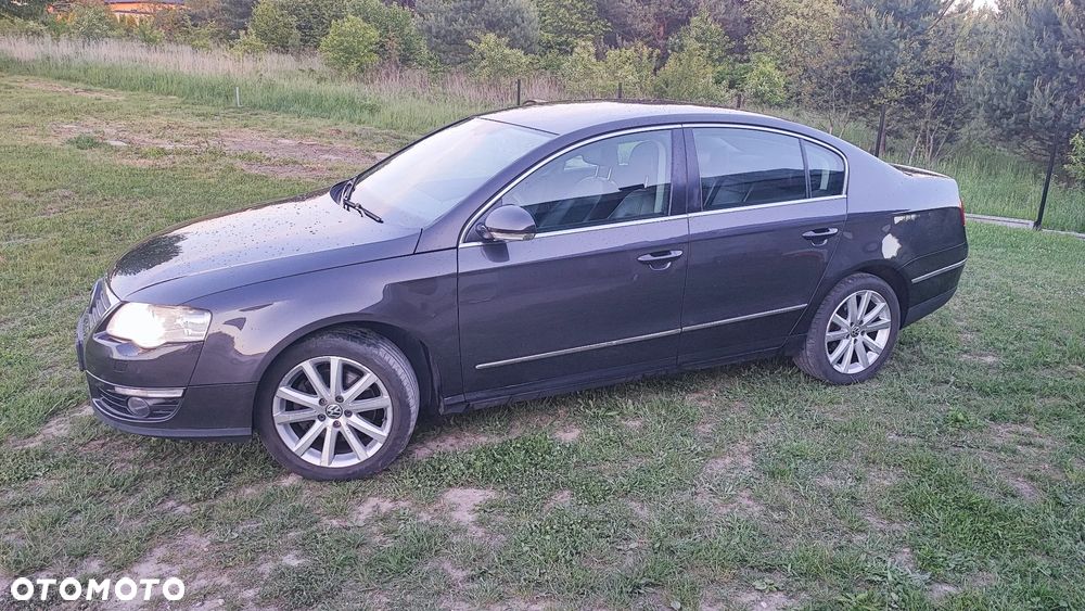 Volkswagen Passat 2.0 TDI DPF Highline DSG - 26