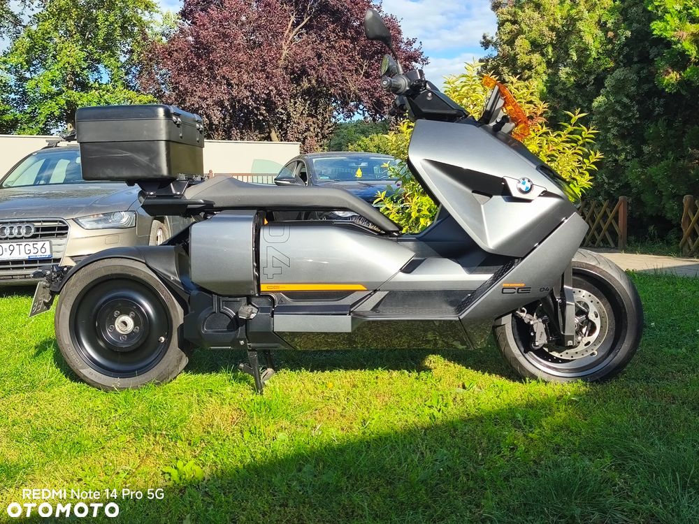 BMW CE 04 - 11