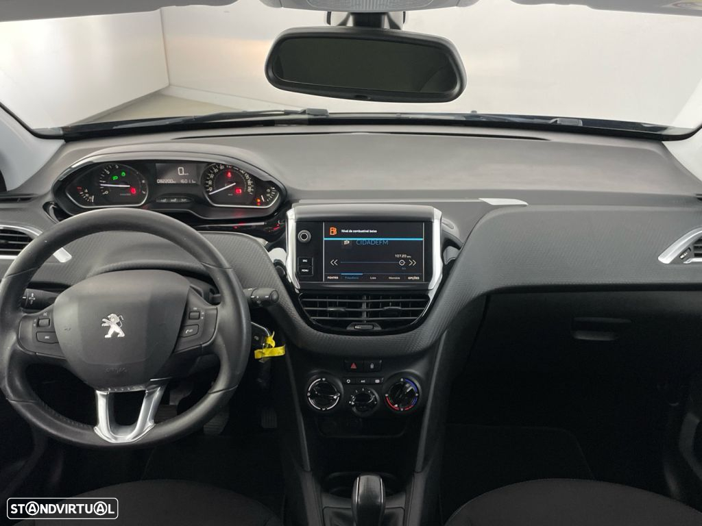 Peugeot 208 1.2 PureTech Style - 10