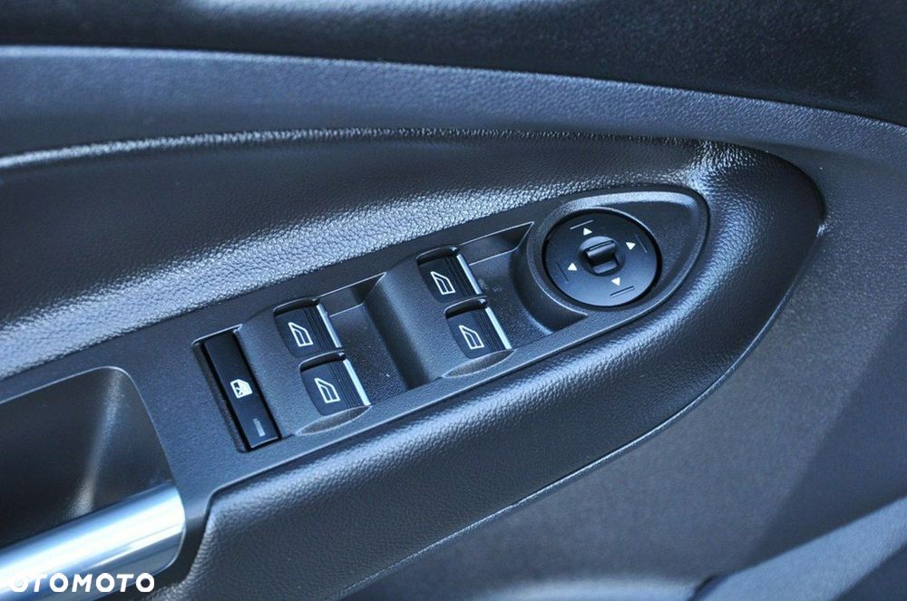 Ford Kuga 2.0 TDCi 4x4 ST-Line - 34