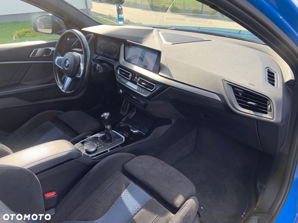 BMW Seria 1 118d Edition M Sport Shadow - 21